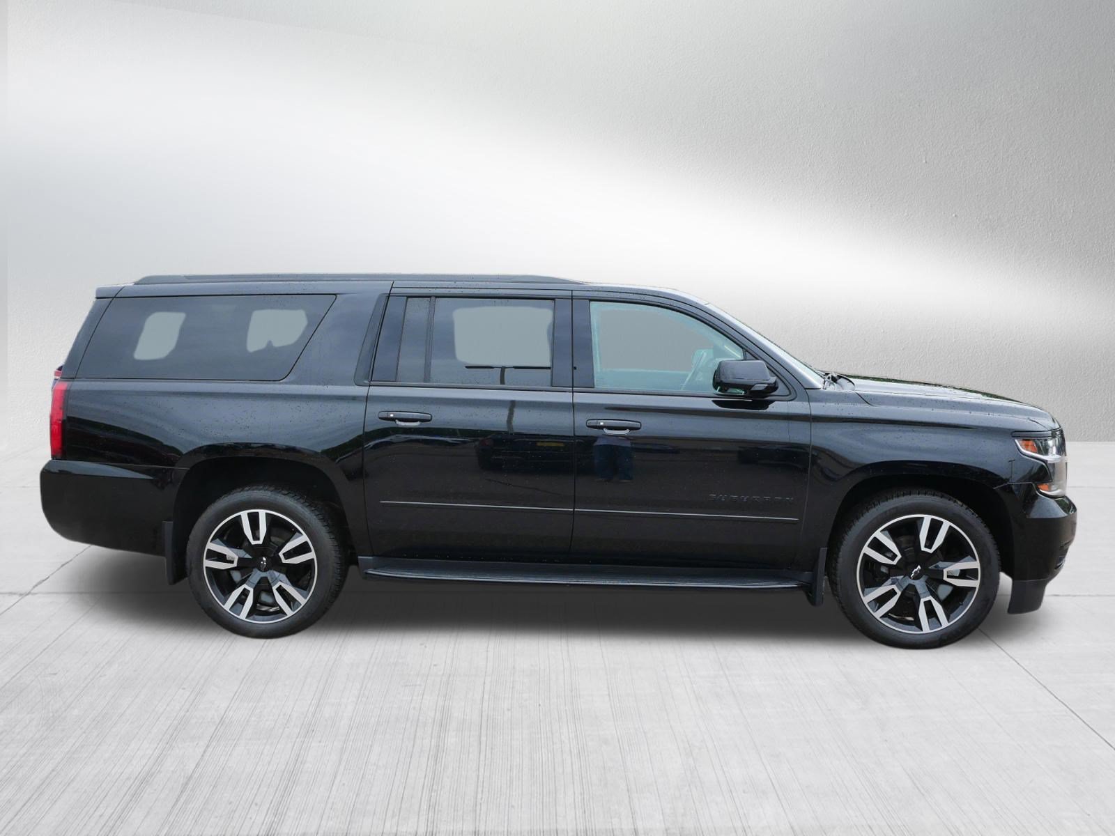 Used 2020 Chevrolet Suburban Premier AWD/4WD image 8