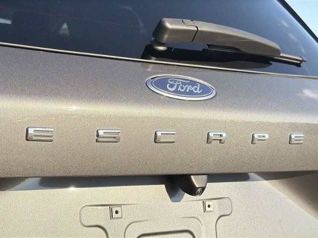 Certified 2023 Ford Escape Active AWD/4WD image 13
