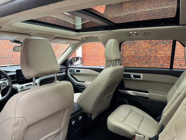 Certified 2022 Ford Explorer XLT w/ Equipment Group 202A image 24