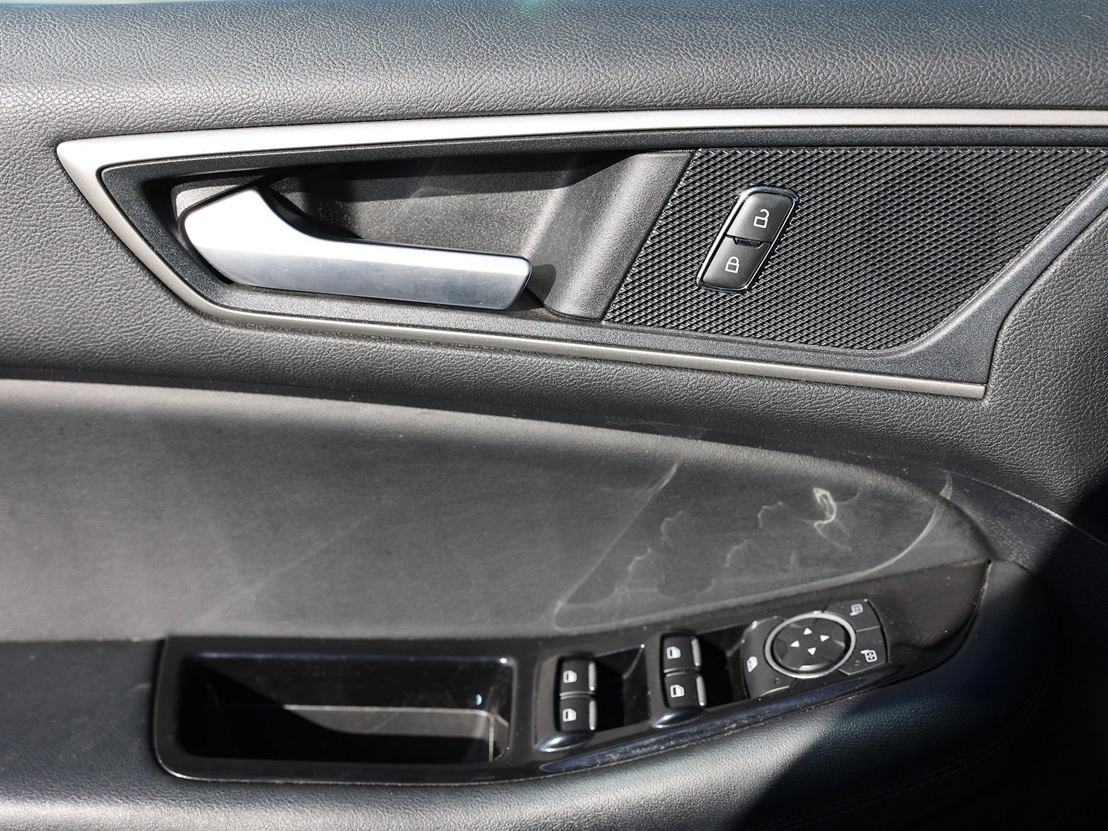 Certified 2019 Ford Edge SEL w/ Equipment Group 201A image 35