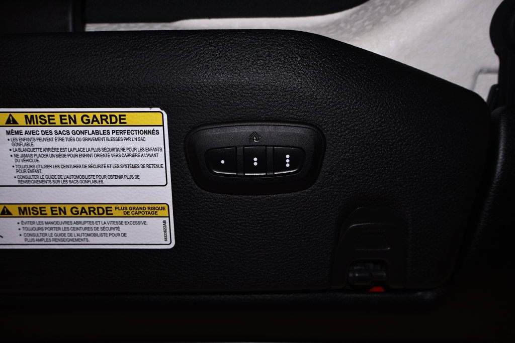 Used 2018 Jeep Wrangler Unlimited Rubicon AWD/4WD image 32