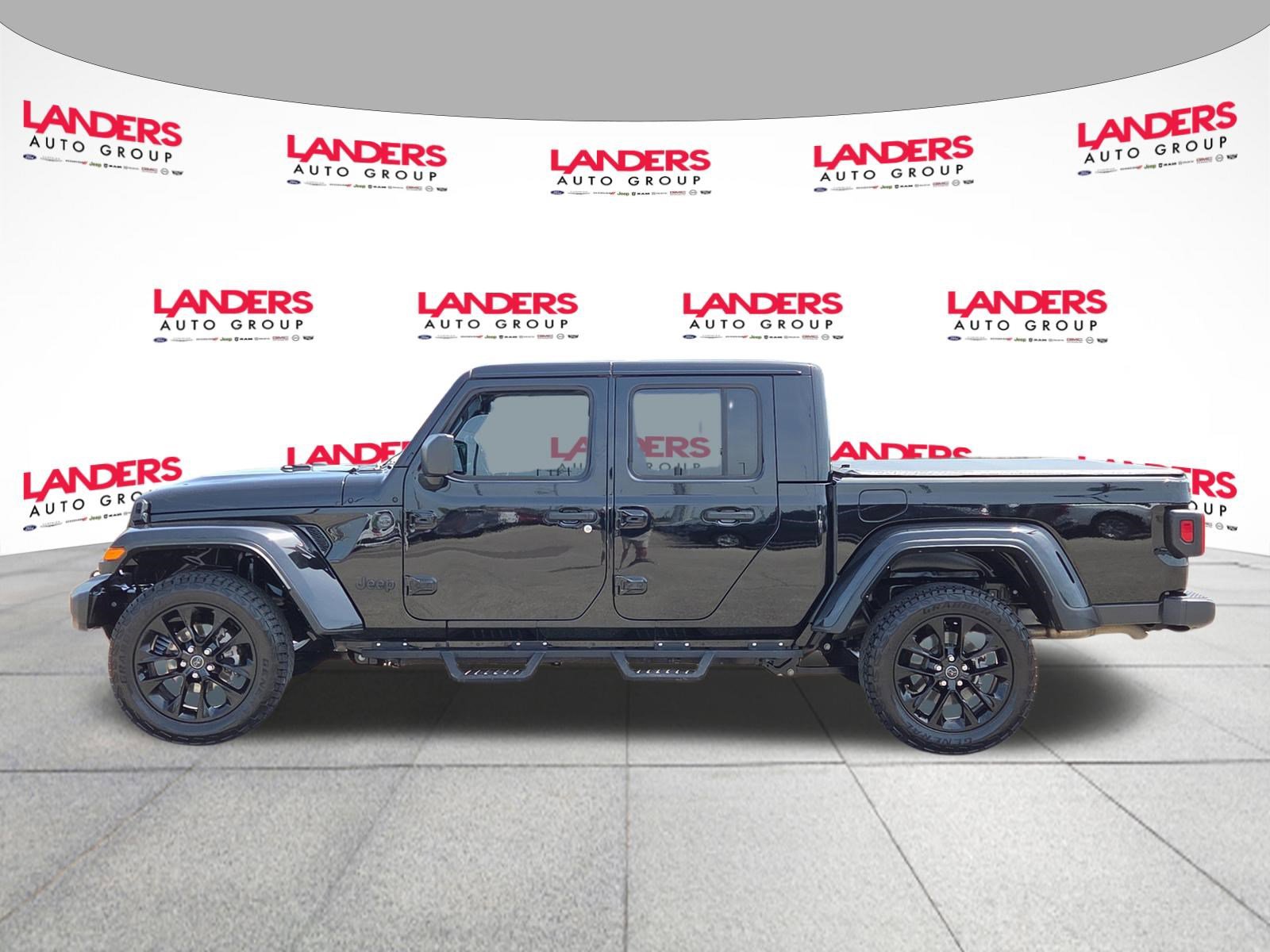 Used 2024 Jeep Gladiator Sport AWD/4WD image 6