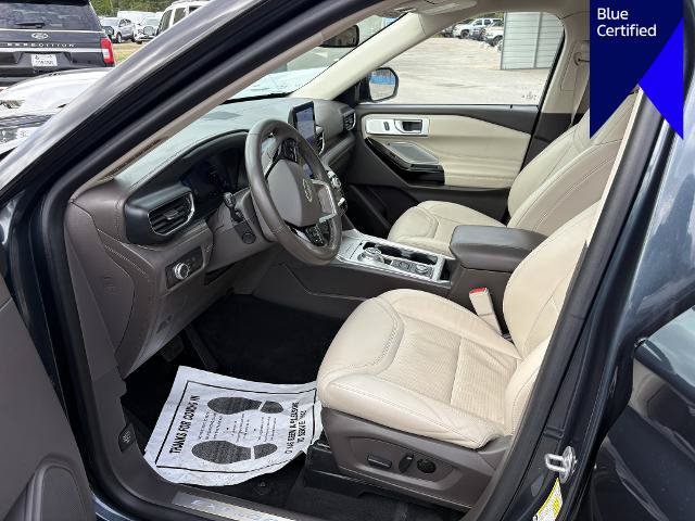 Certified 2022 Ford Explorer Platinum w/ Equipment Group 601A AWD/4WD image 10