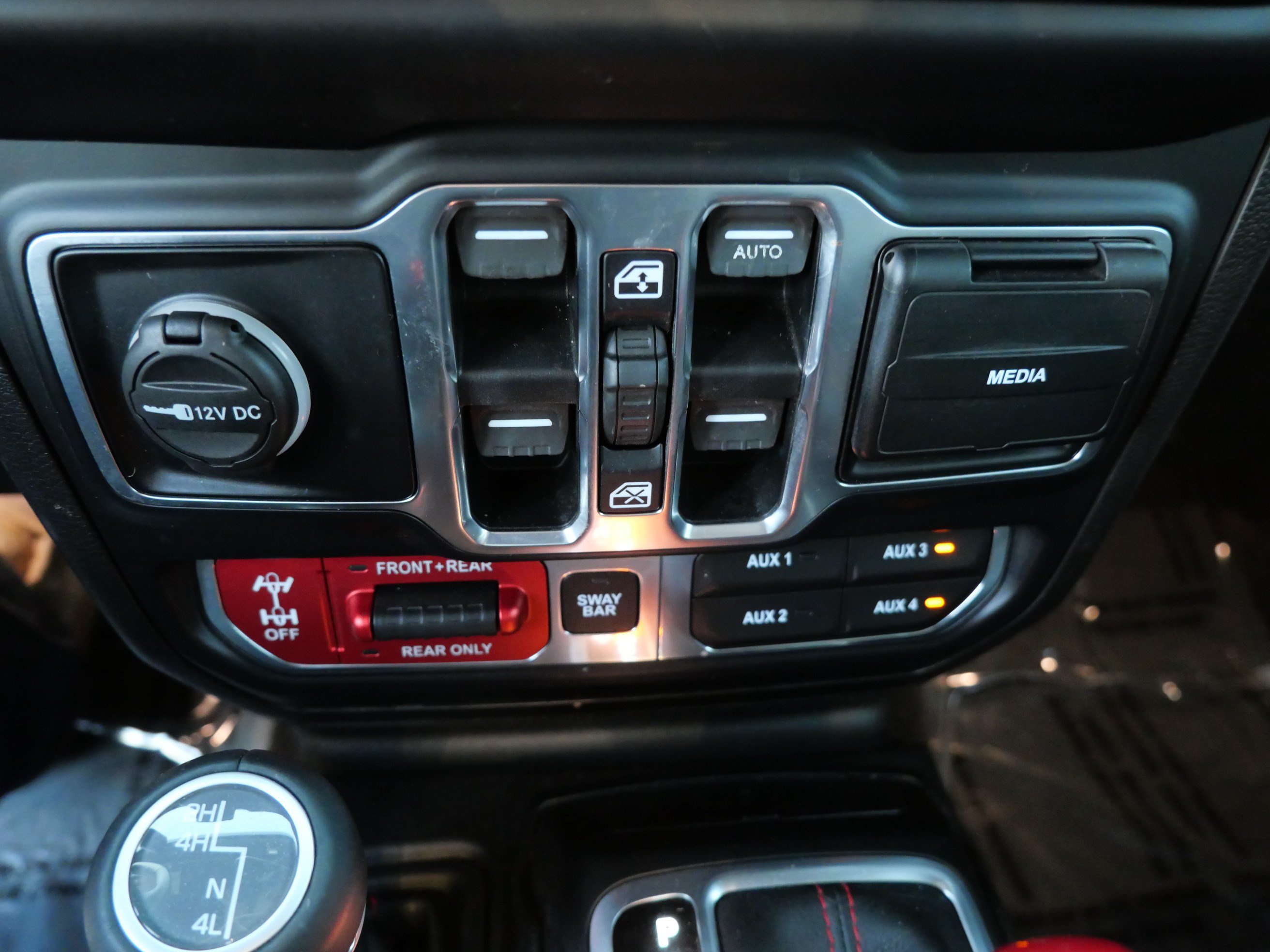 Used 2019 Jeep Wrangler Unlimited Rubicon AWD/4WD image 33