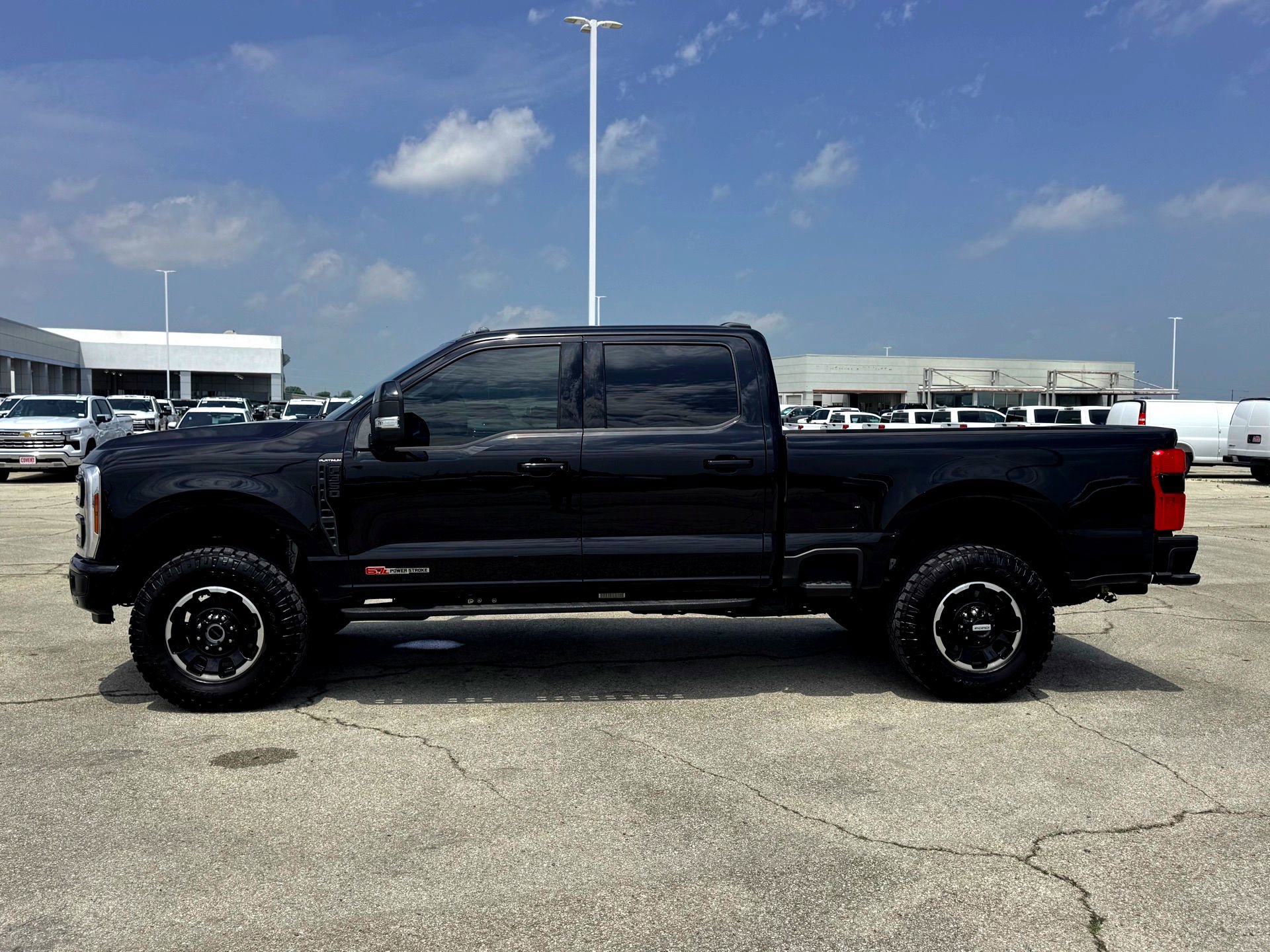 Certified 2026 Ford F350 Platinum w/ Tremor Off-Road Package AWD/4WD image 10
