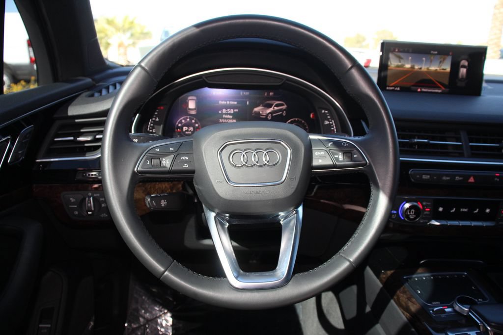 Used 2019 Audi Q7 3.0T Premium Plus w/ Premium Plus Package AWD/4WD image 16