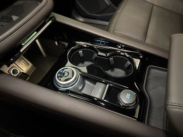 Certified 2025 Ford Explorer Platinum w/ Ultimate Package image 23