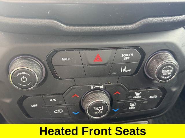 Used 2021 Jeep Renegade Latitude w/ Convenience Group AWD/4WD image 21