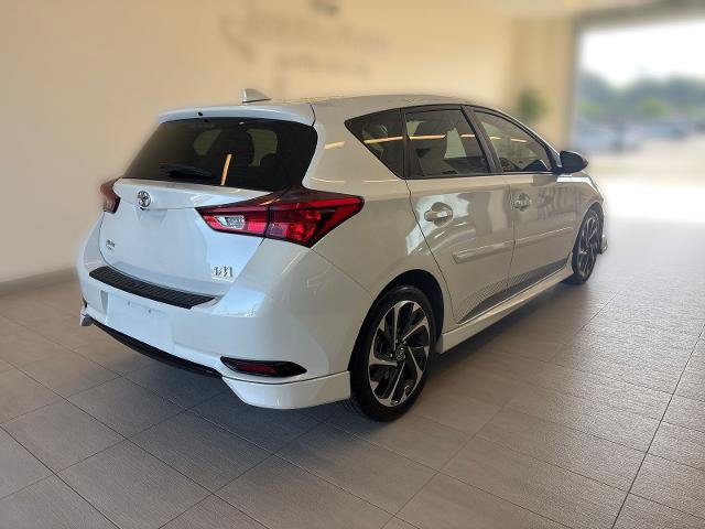 Used 2018 Toyota Corolla iM w/ Protection Package FWD image 2