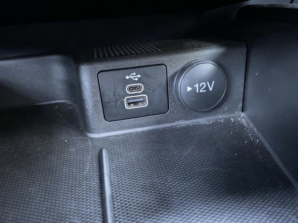 Certified 2025 Ford Escape ST-Line Select image 25