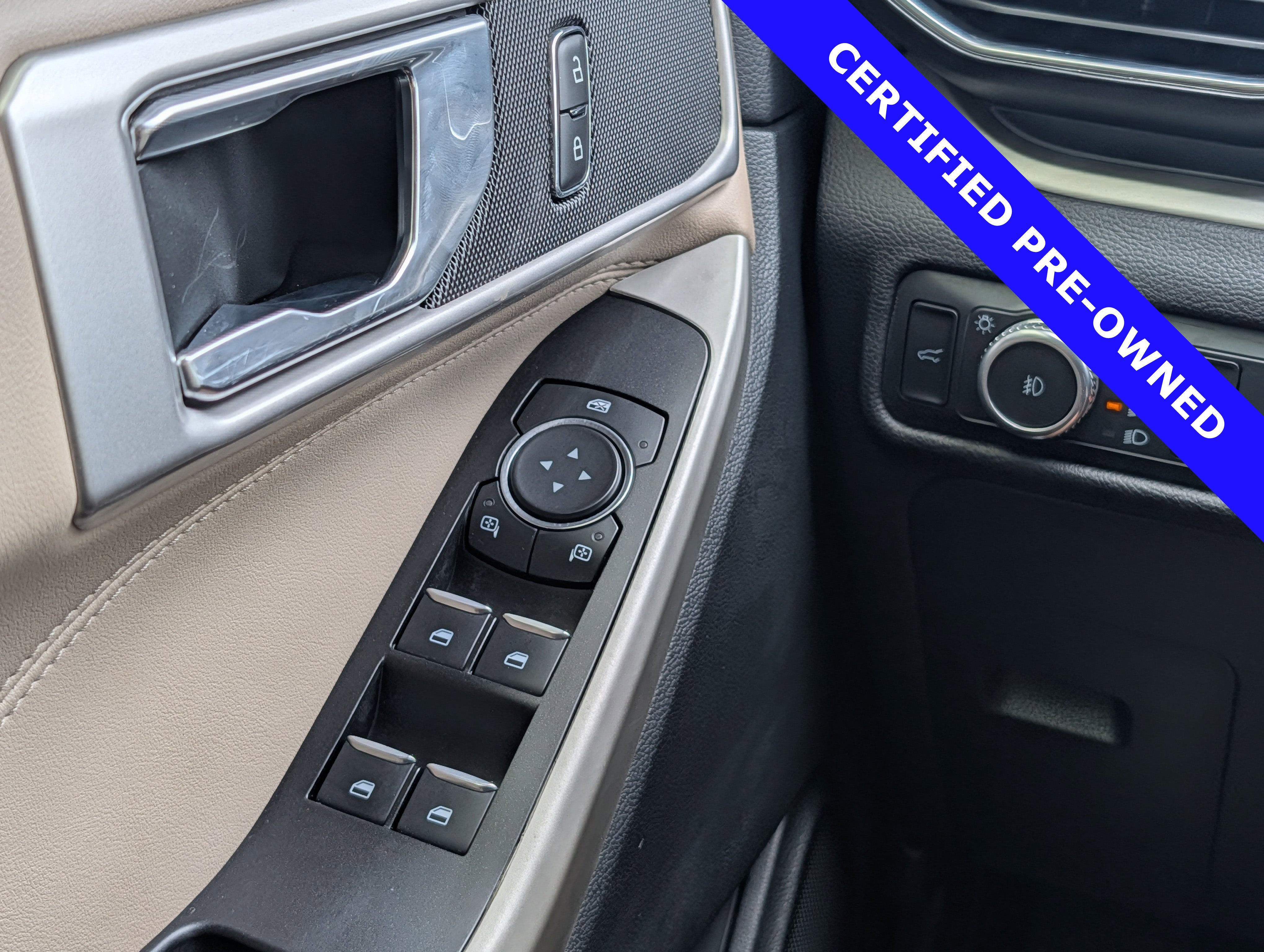 Certified 2021 Ford Explorer XLT w/ Equipment Group 202A AWD/4WD image 25