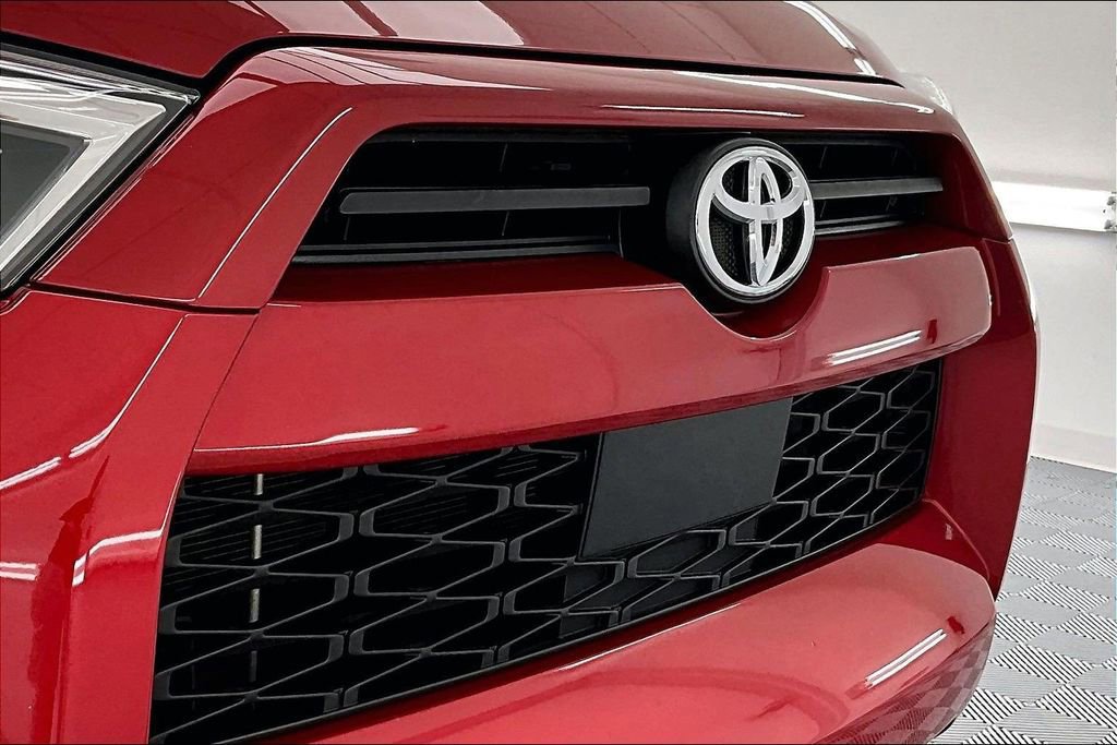 Used 2023 Toyota 4Runner SR5 Premium w/ Moonroof Package image 28