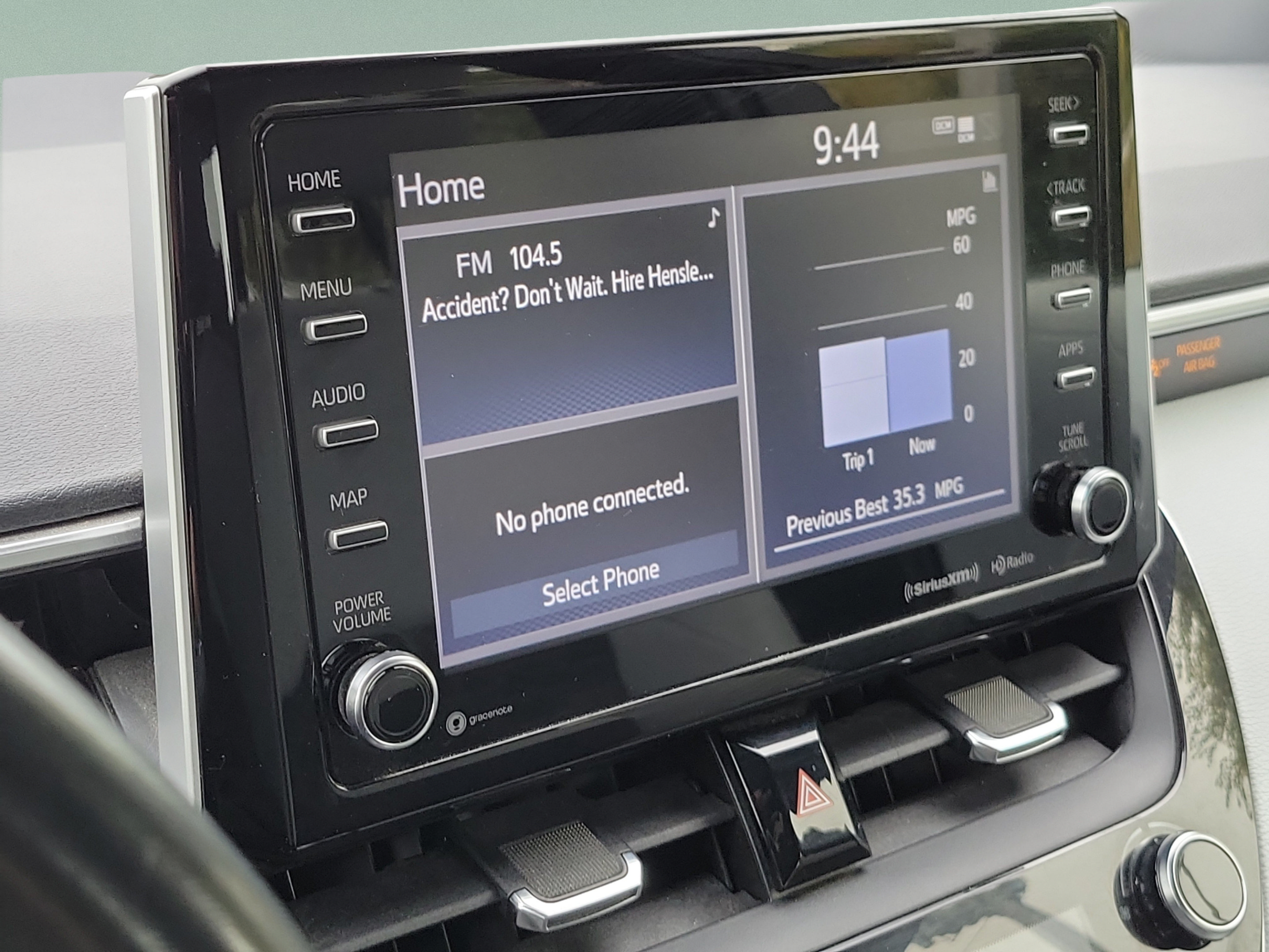 Used 2022 Toyota Corolla SE w/ SE Preferred Package FWD image 24
