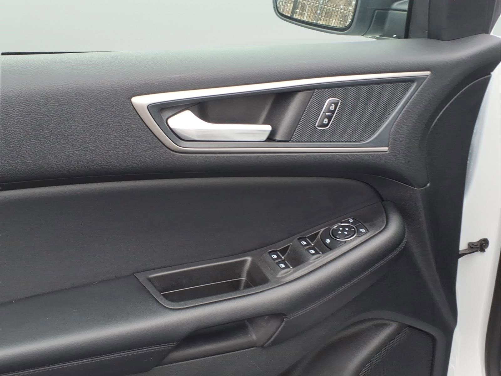 Certified 2024 Ford Edge SEL AWD/4WD image 9