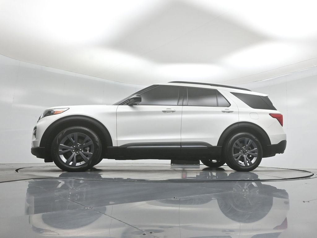Certified 2023 Ford Explorer XLT w/ Equipment Group 202A RWD image 50