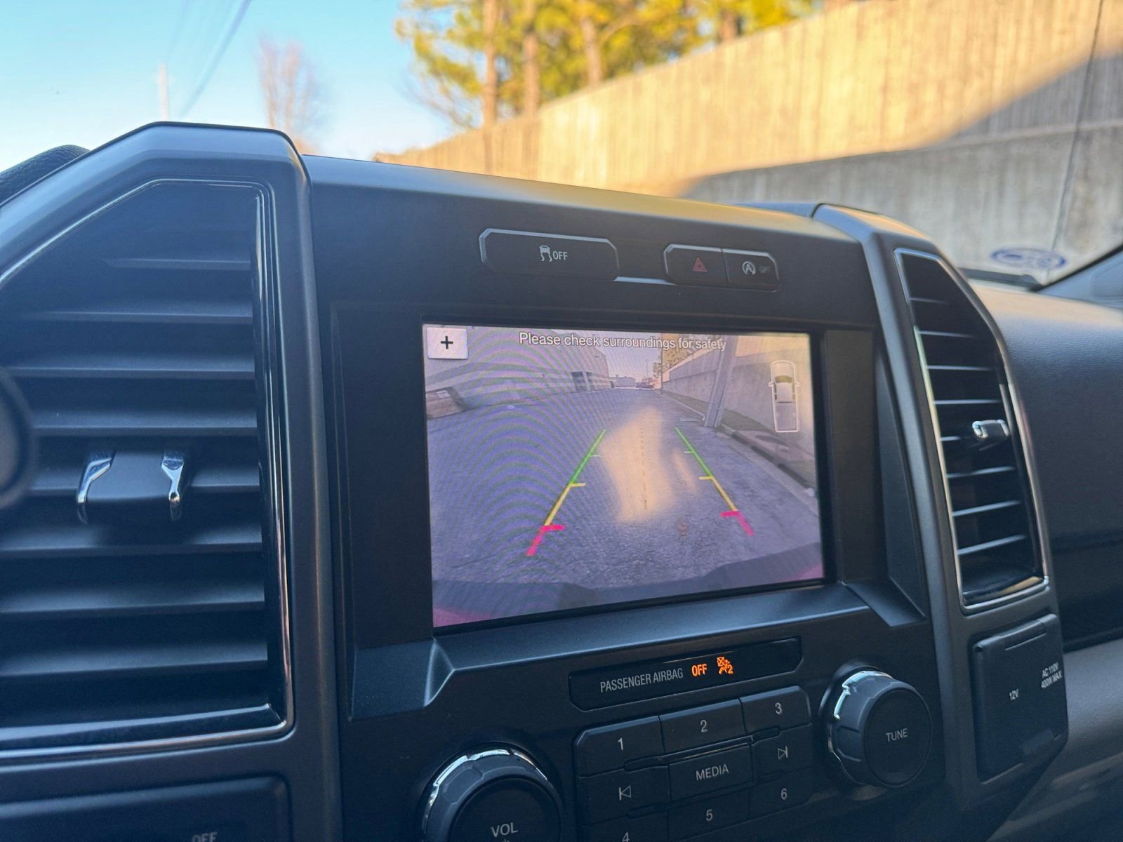 Certified 2019 Ford F150 XLT w/ Equipment Group 302A Luxury image 29