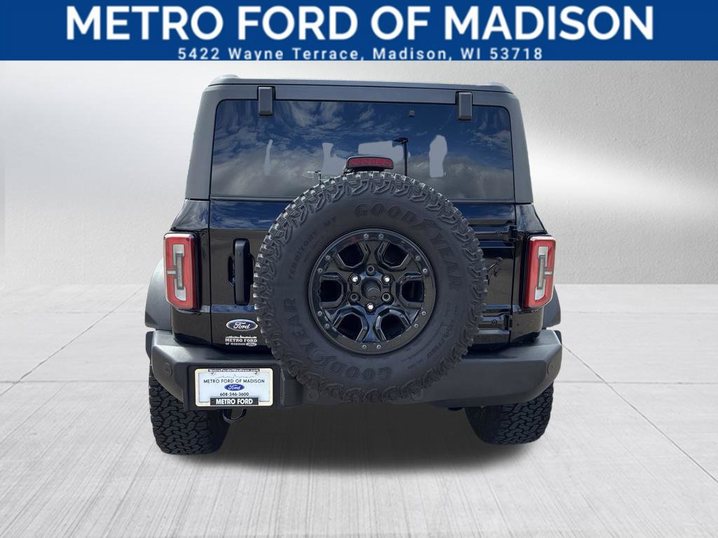 Certified 2022 Ford Bronco Wildtrak AWD/4WD image 4