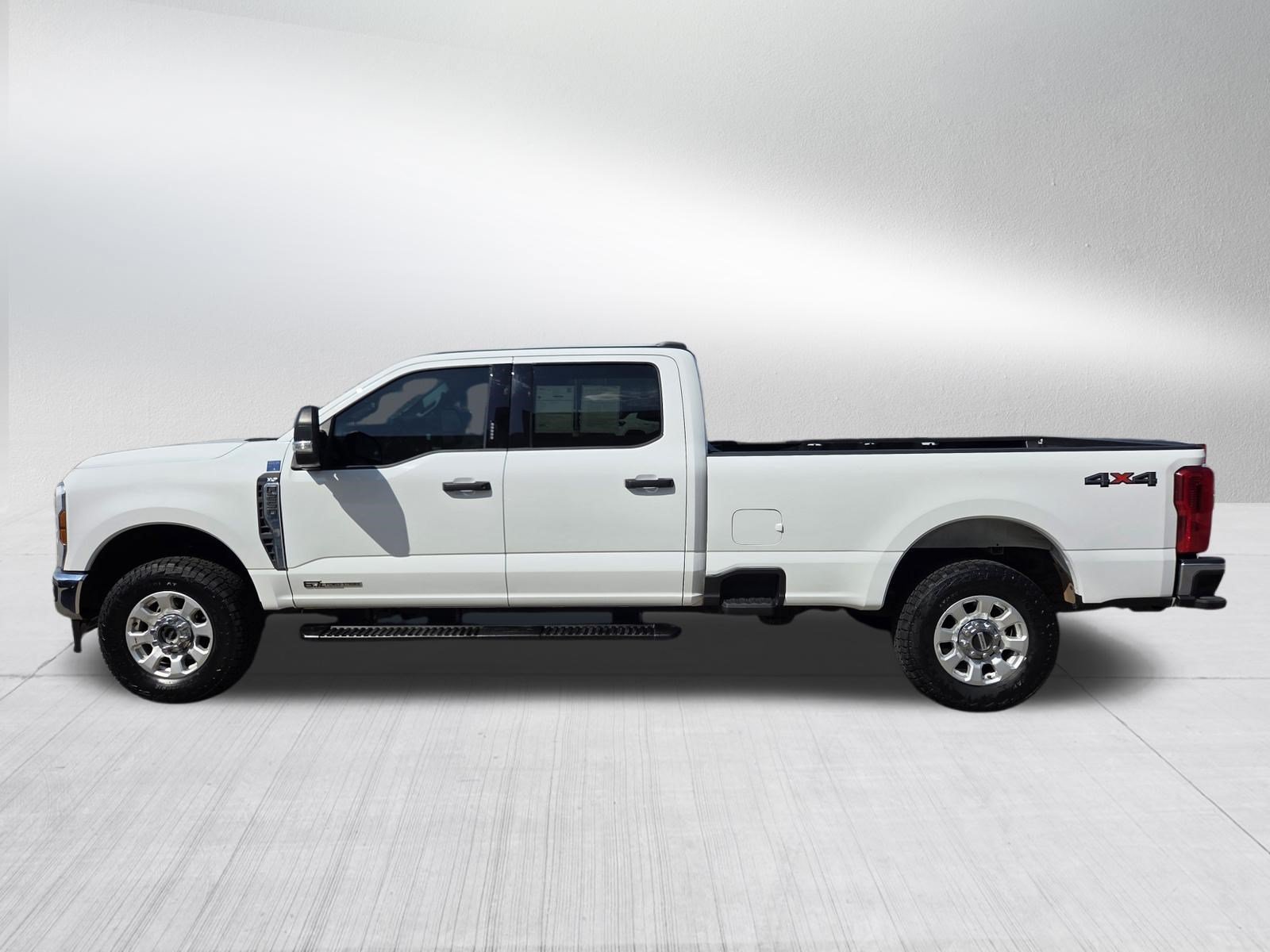 Certified 2024 Ford F250 XLT AWD/4WD image 4