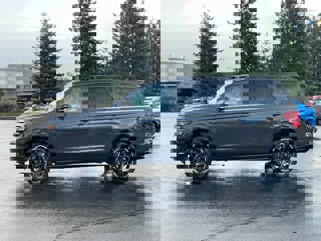 Certified 2022 Ford Expedition Limited image 6