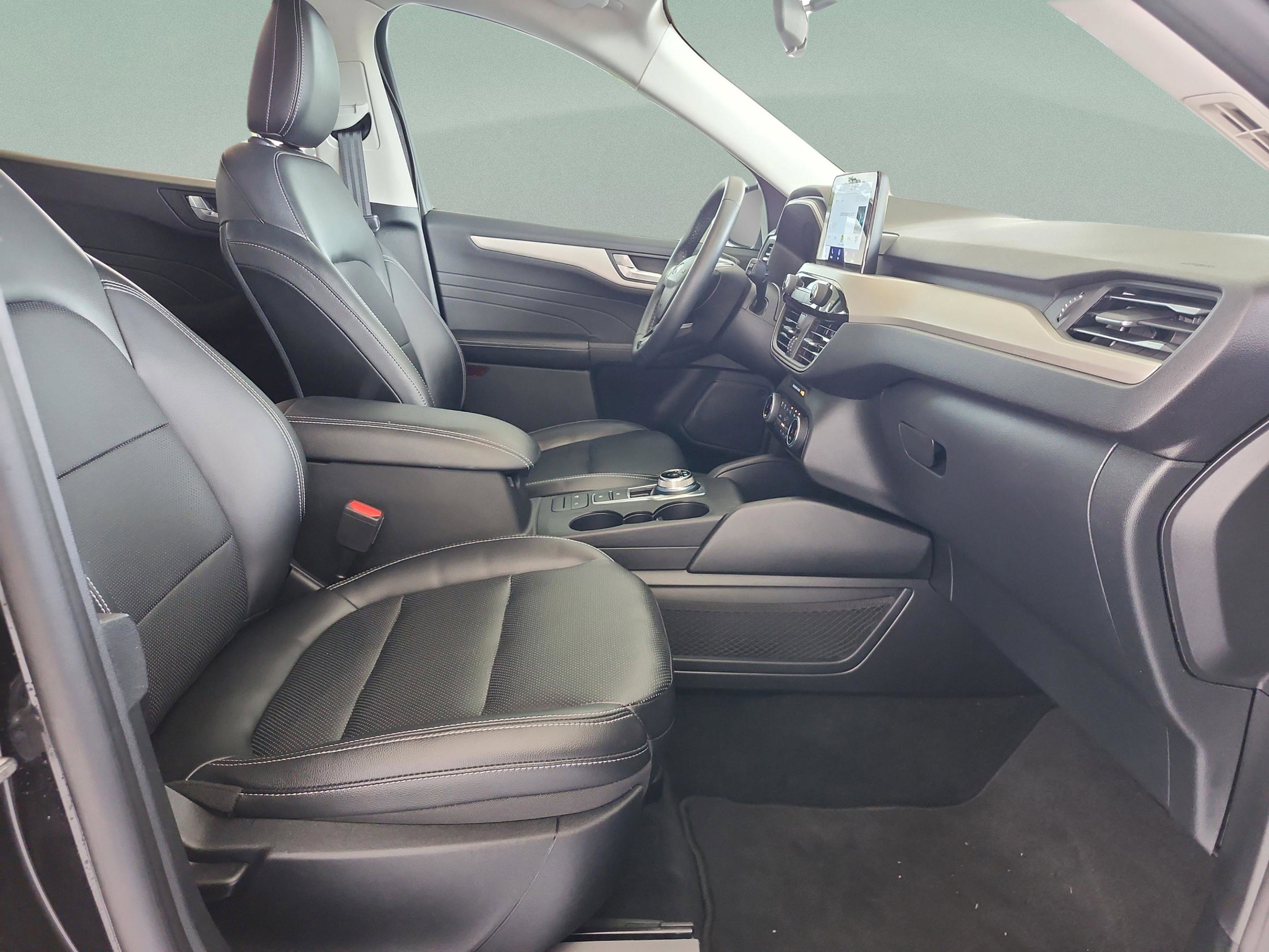 Certified 2022 Ford Escape SEL w/ Technology Package FWD image 19
