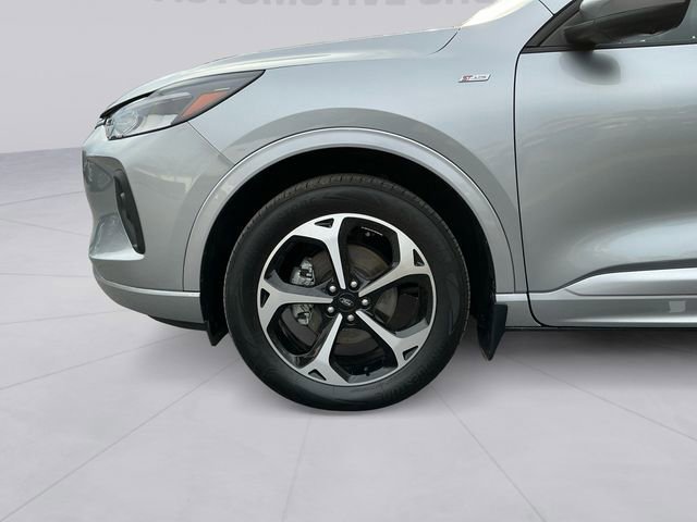 Certified 2024 Ford Escape ST-Line Select w/ Tech Pack #2 image 9