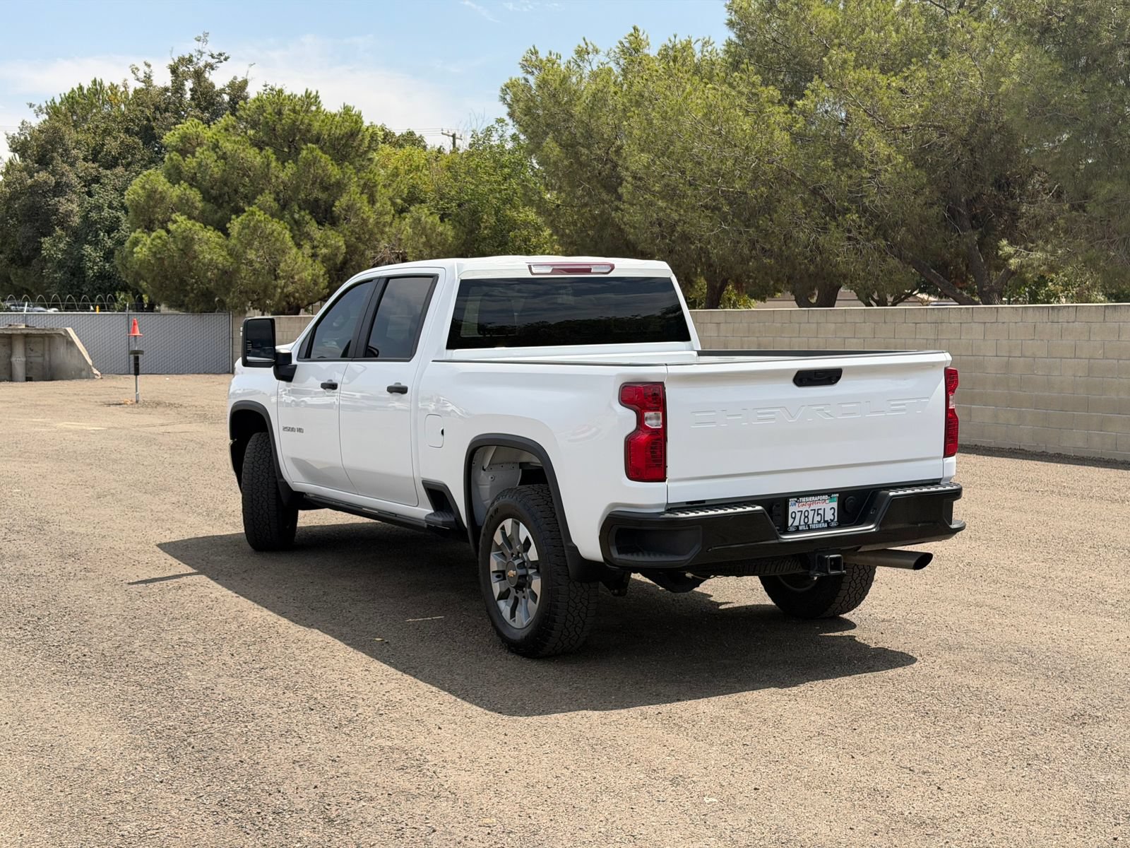 Used 2022 Chevrolet Silverado 2500 Custom w/ Custom Convenience Package RWD image 7