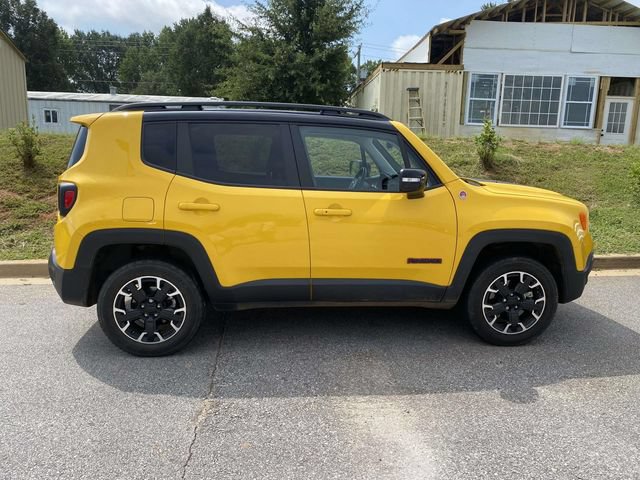 Used 2023 Jeep Renegade Trailhawk w/ Trailhawk Elite Group AWD/4WD image 8