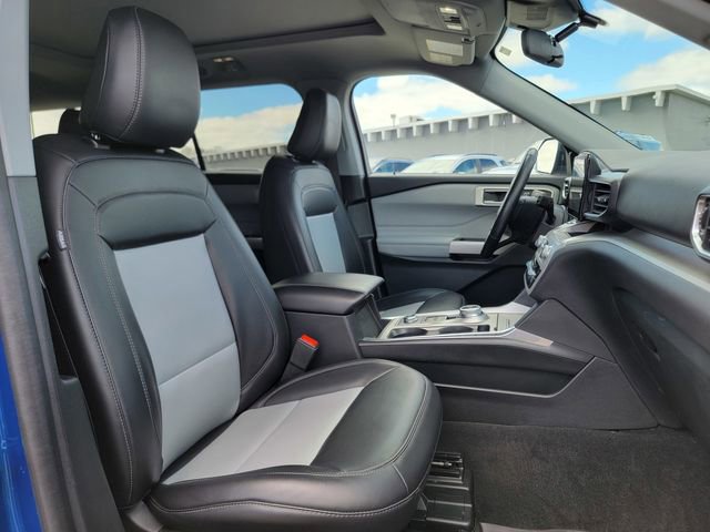 Certified 2023 Ford Explorer XLT w/ Equipment Group 202A image 25