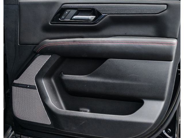 Used 2025 GMC Yukon AT4 Ultimate image 14