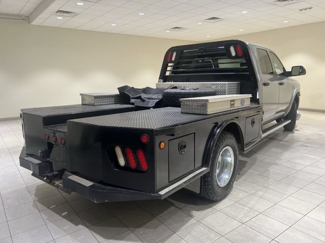 Used 2020 RAM 3500 Tradesman w/ Chrome Appearance Group RWD image 4