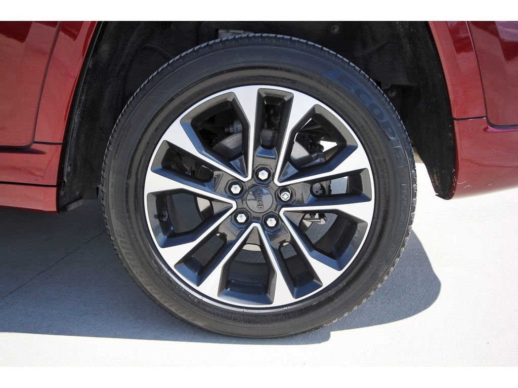 Used 2022 Jeep Grand Cherokee Overland image 31