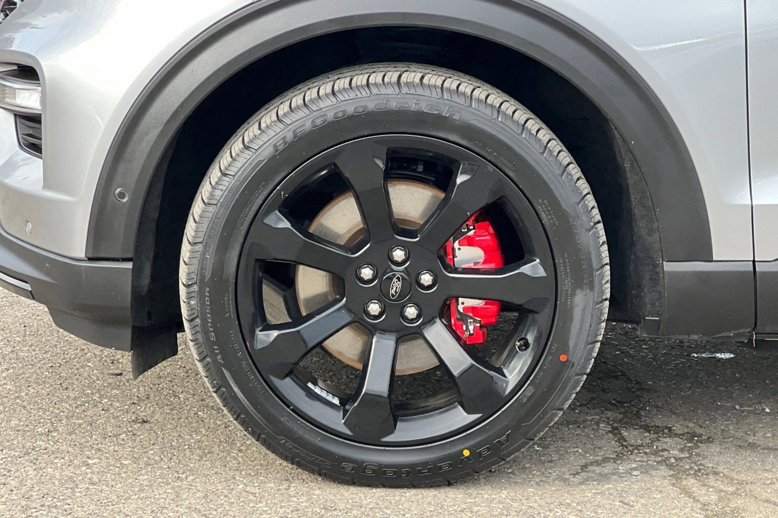 Certified 2022 Ford Explorer ST w/ Equipment Group 401A image 28