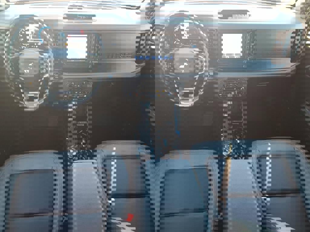 Certified 2023 Ford Bronco Black Diamond image 18