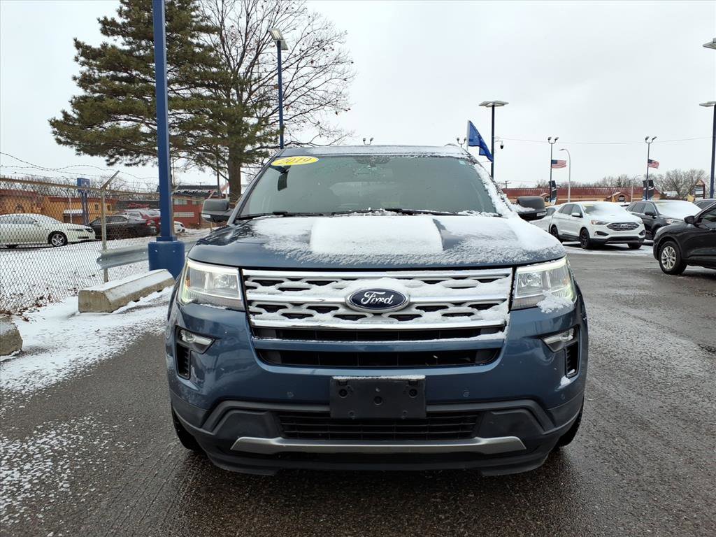 Certified 2019 Ford Explorer XLT w/ Equipment Group 202A image 2