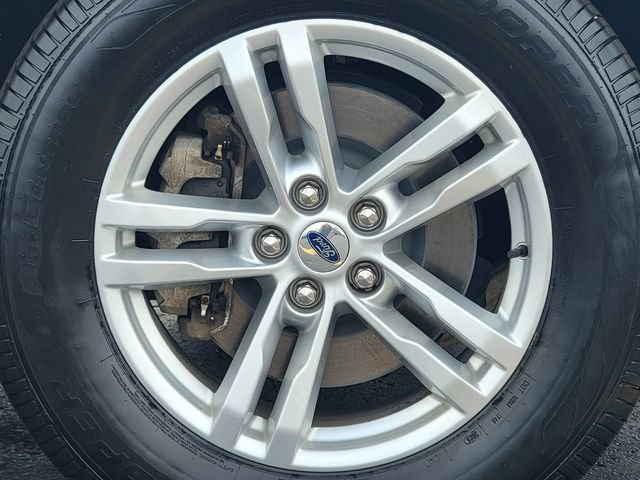 Certified 2020 Ford Explorer XLT w/ Equipment Group 202A AWD/4WD image 17