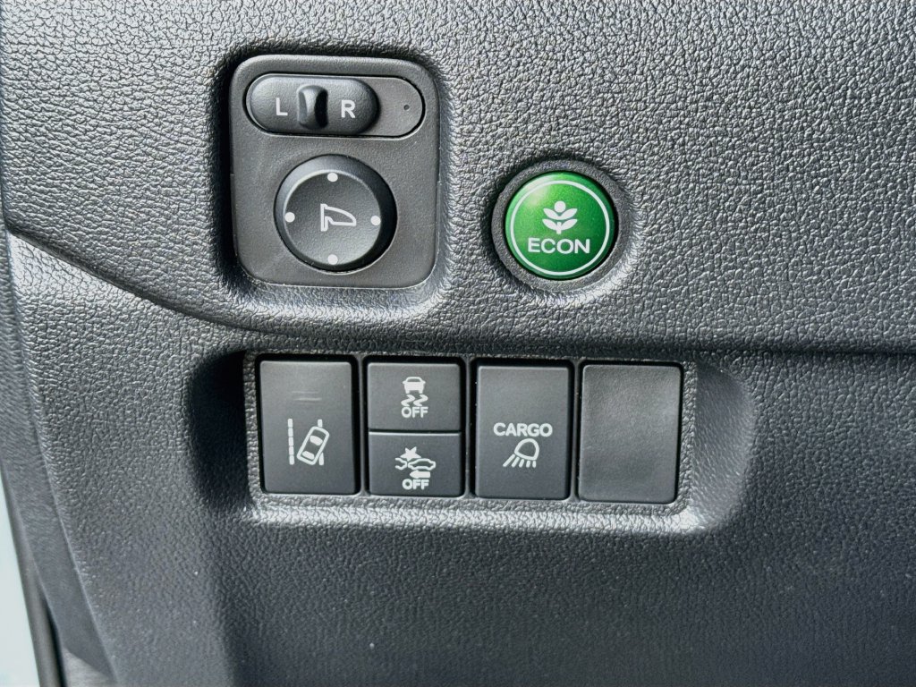 Used 2025 Honda Ridgeline Sport image 10