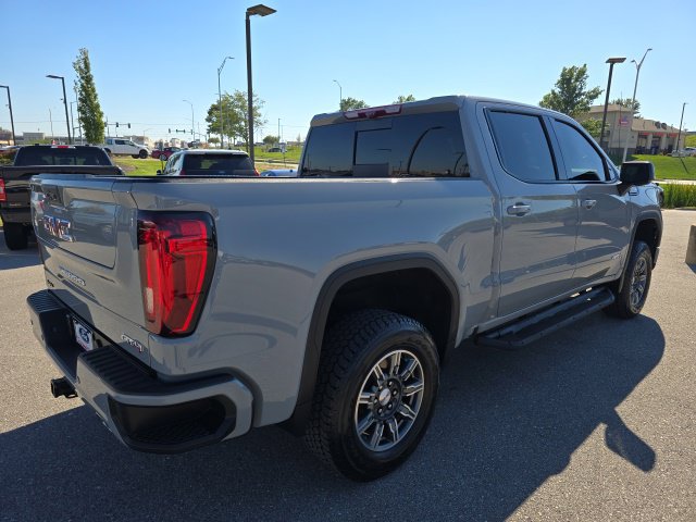 Used 2024 GMC Sierra 1500 AT4 w/ Technology Package AWD/4WD image 5