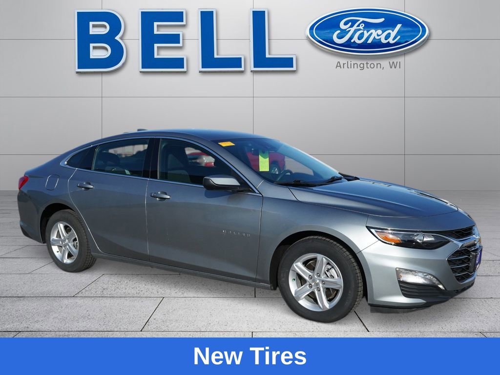 Used 2024 Chevrolet Malibu LT FWD image 1