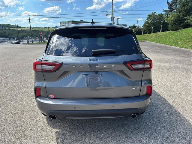 Certified 2023 Ford Escape ST-Line w/ Tech Pack #1 AWD/4WD image 3