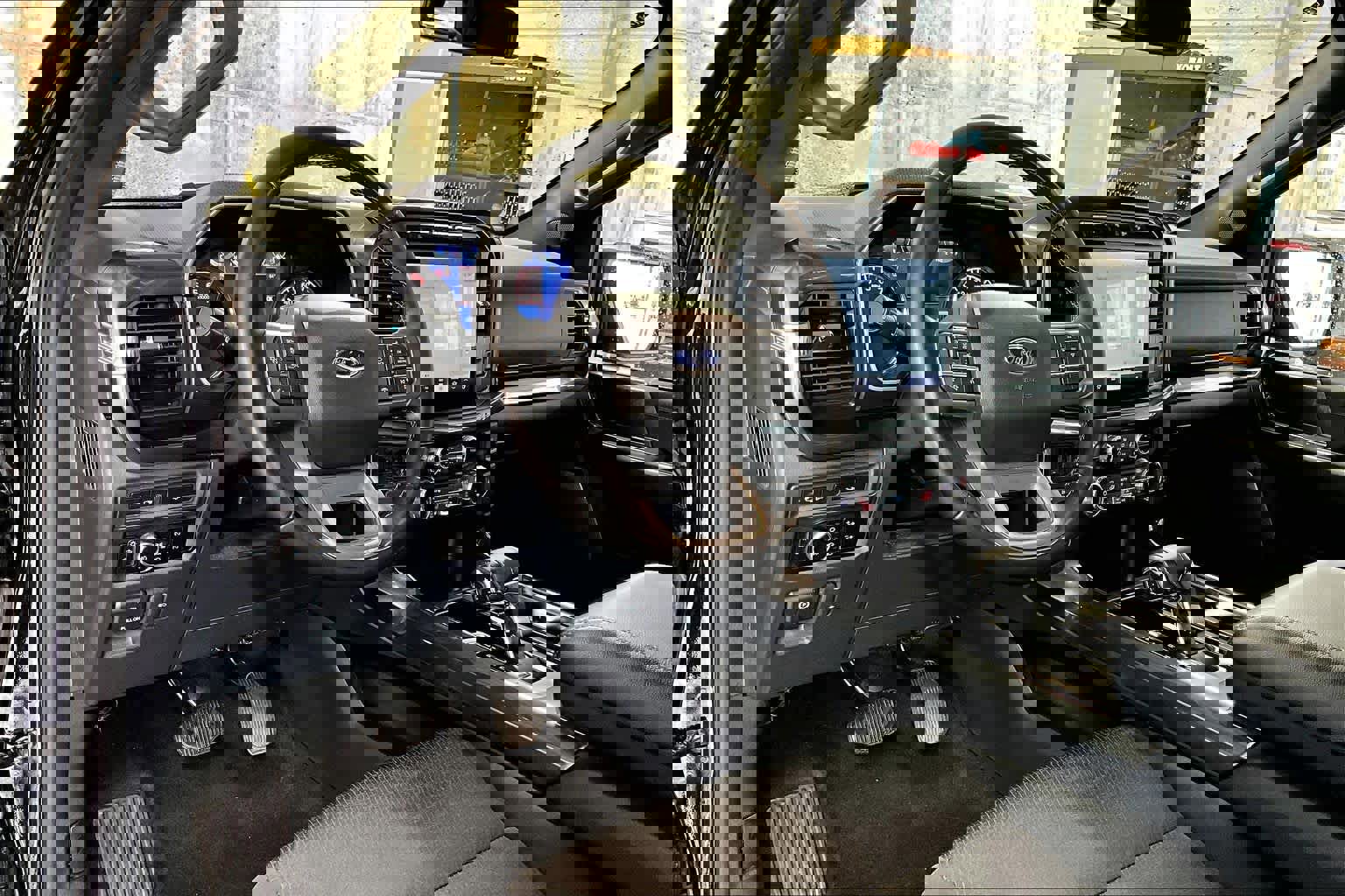 Certified 2023 Ford F150 XLT w/ Equipment Group 302A High image 18