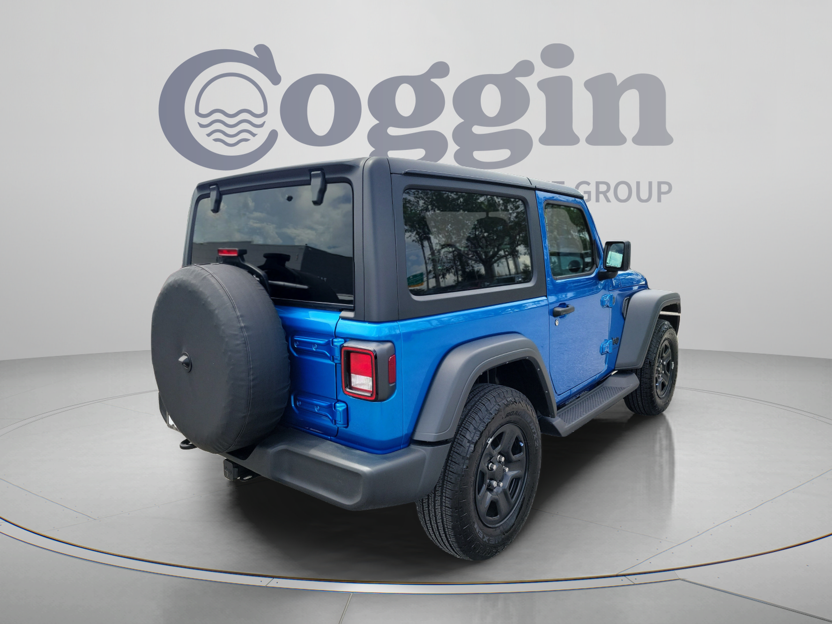 Used 2025 Jeep Wrangler Sport AWD/4WD image 3