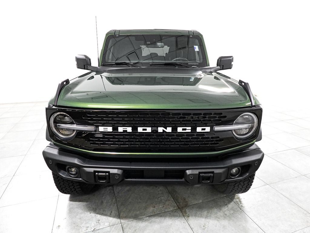 Certified 2025 Ford Bronco Badlands AWD/4WD image 3