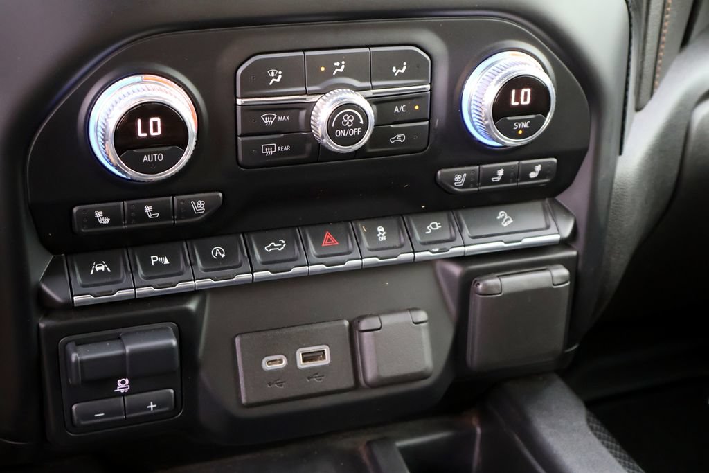 Used 2021 GMC Sierra 1500 AT4 w/ AT4 Premium Package AWD/4WD image 39