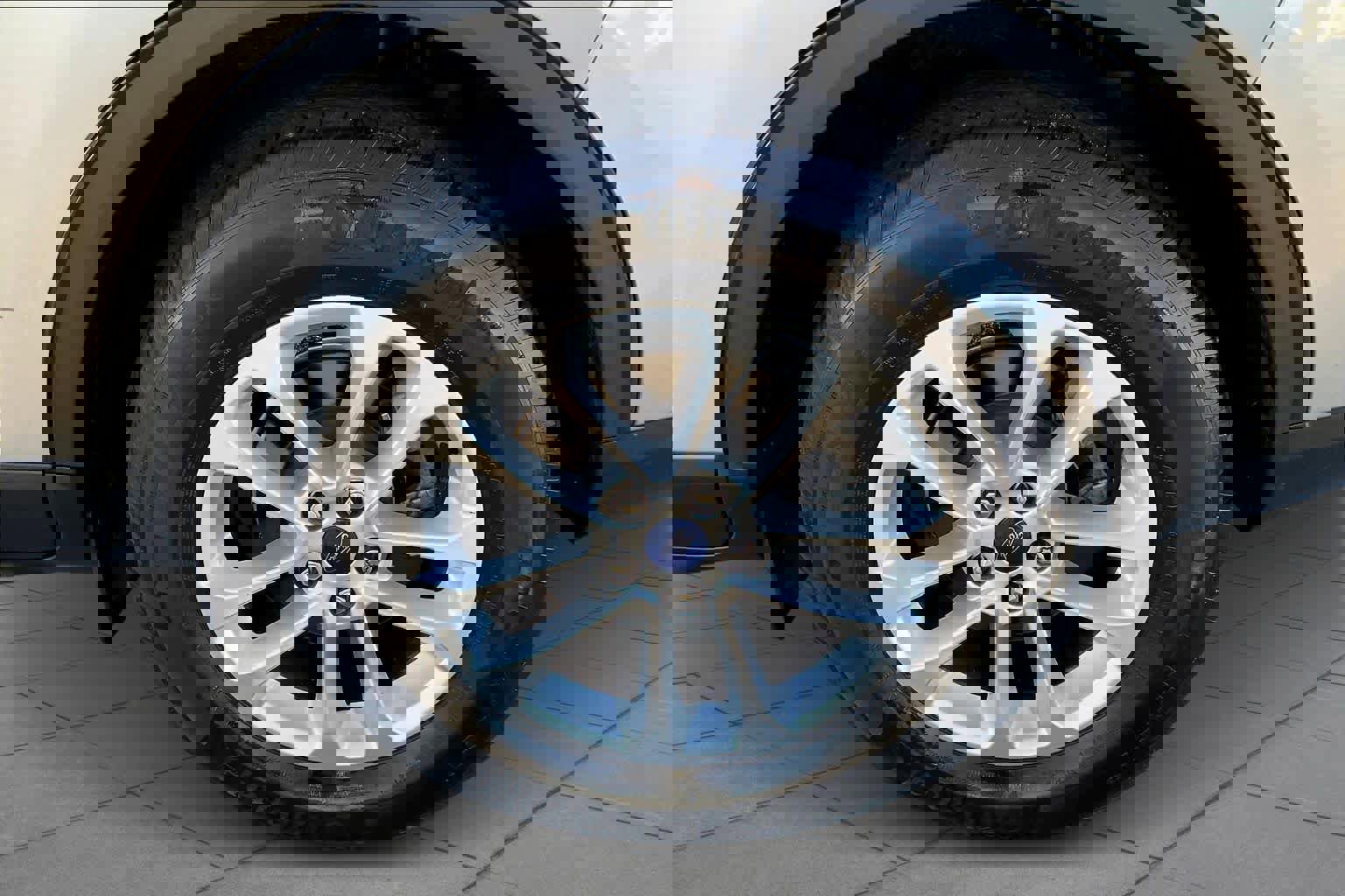 Certified 2022 Ford Escape S image 11