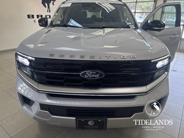 Certified 2025 Ford Expedition Platinum AWD/4WD image 28