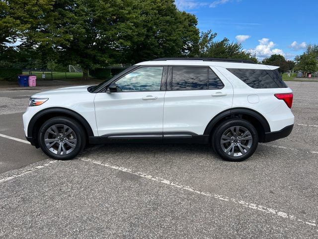 Certified 2023 Ford Explorer XLT w/ Equipment Group 202A AWD/4WD image 6