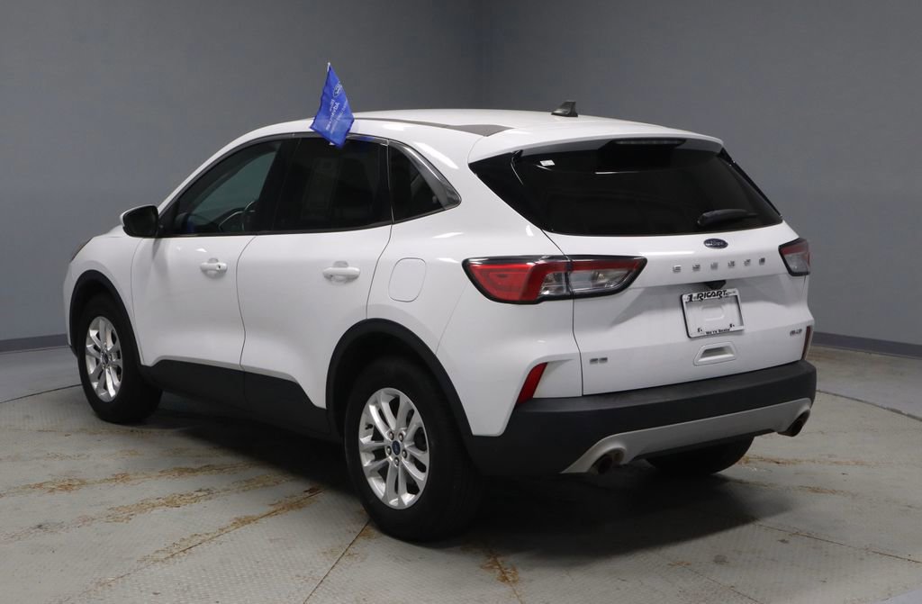 Certified 2021 Ford Escape SE w/ Convenience Package AWD/4WD image 3