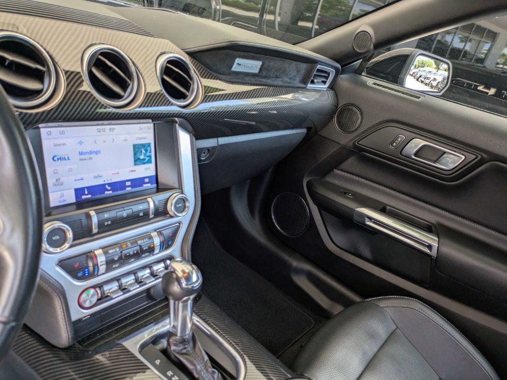 Certified 2022 Ford Mustang Premium RWD image 17