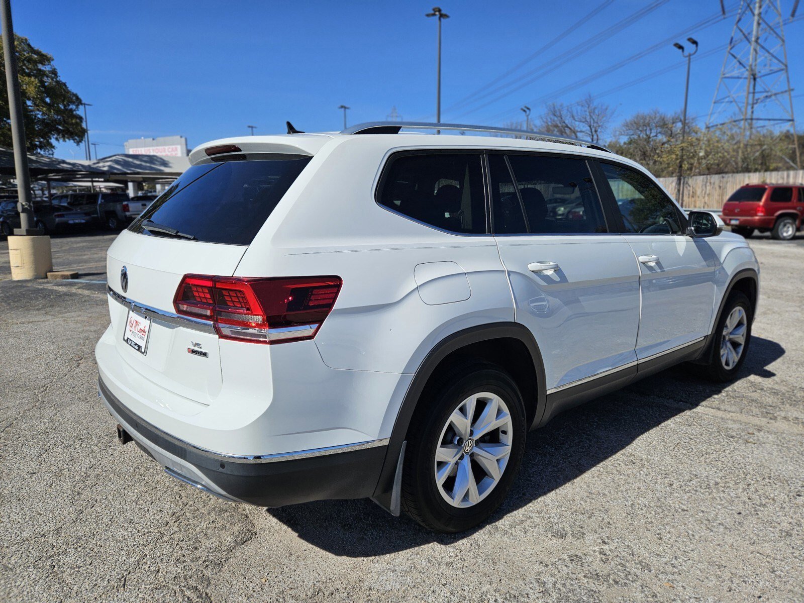 Used 2019 Volkswagen Atlas SEL image 3