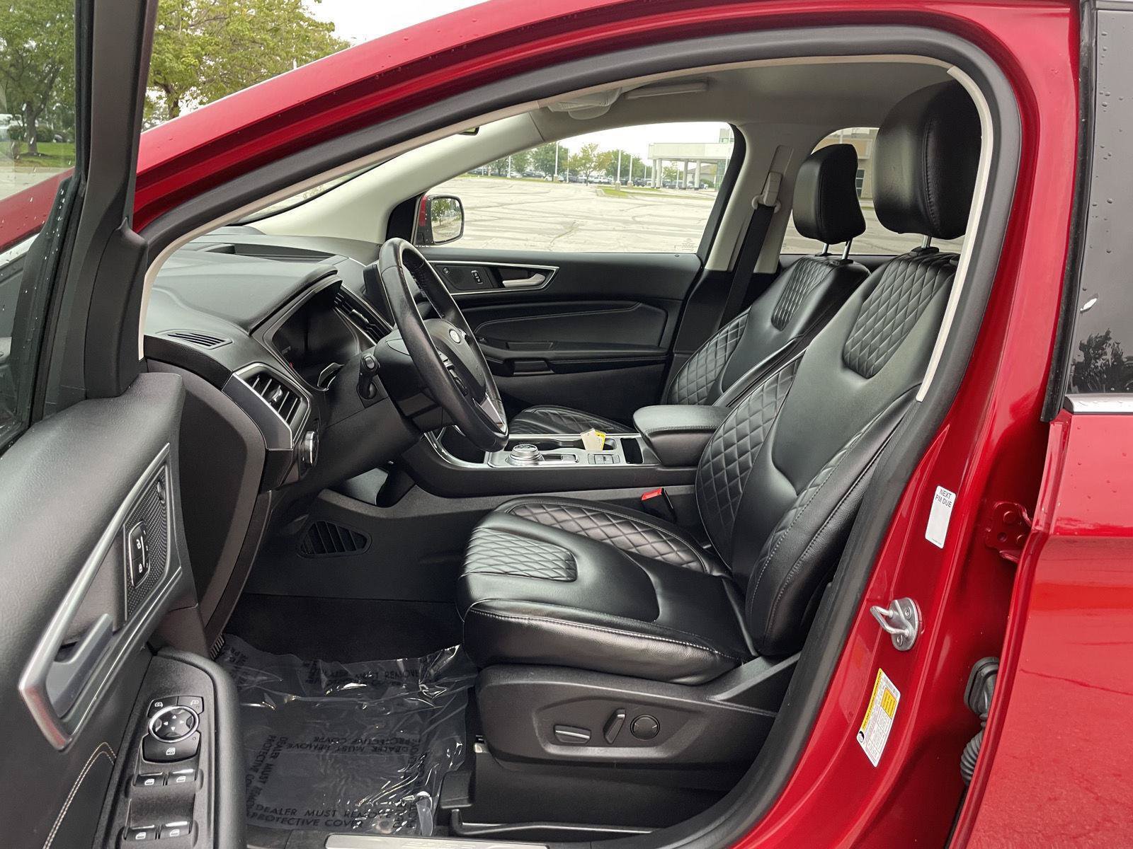Certified 2024 Ford Edge Titanium AWD/4WD image 17